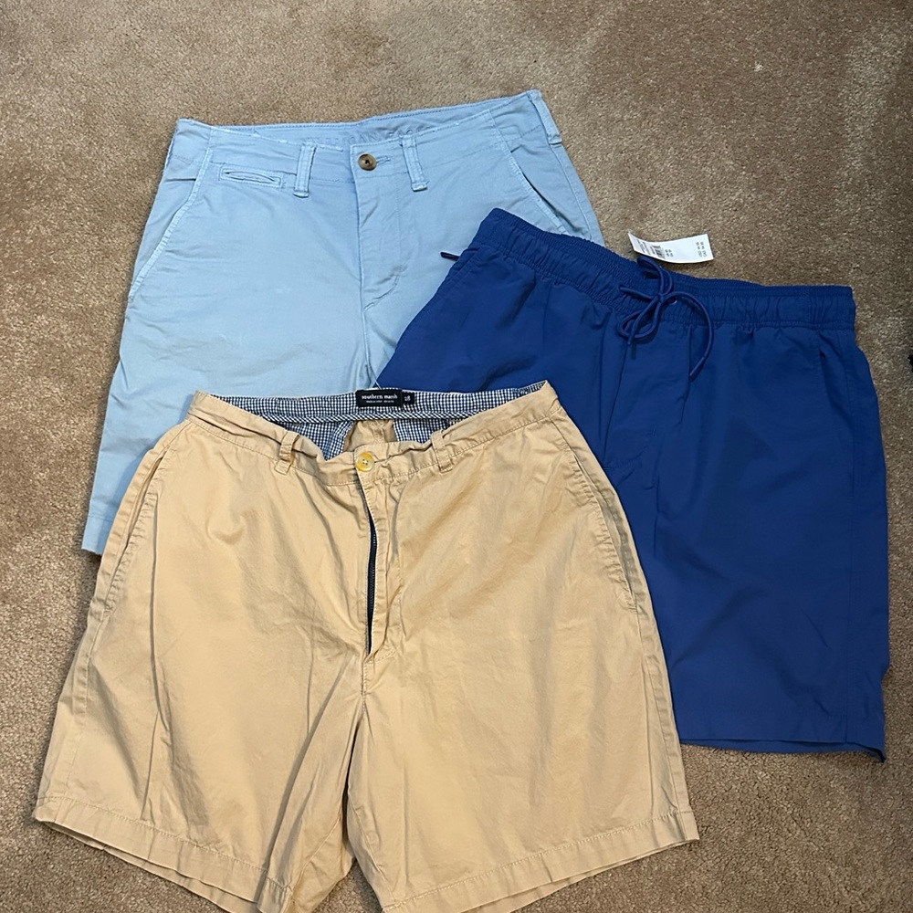 American Eagle, Abercrombie lot of shorts. Size 28, XS NEW